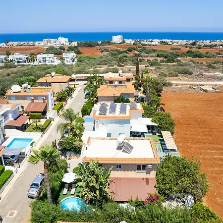 Aqua Luxury By Nomads Protaras