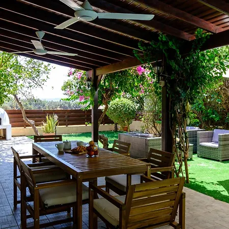 Villa Aqua Luxury By Nomads *