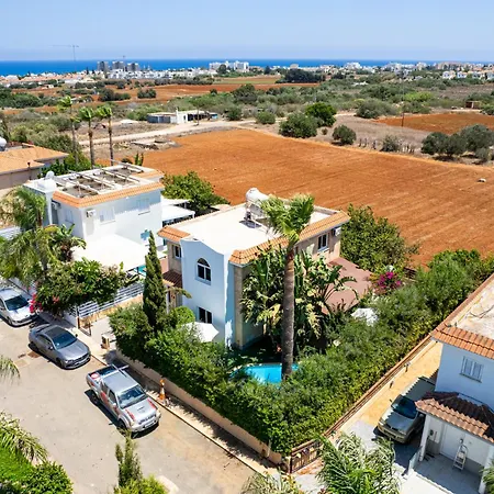 Villa Aqua Luxury By Nomads *